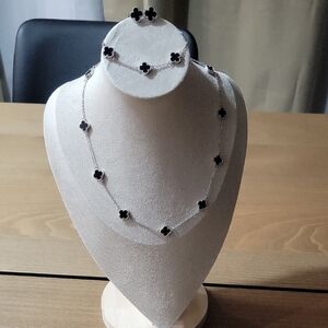 Elegant Black Clover Necklace, Bracelet, and Earring Set